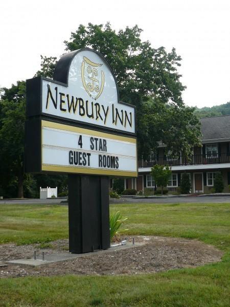 Brookfield Newbury Inn מראה חיצוני תמונה