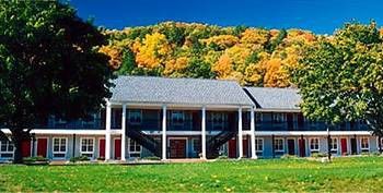 Brookfield Newbury Inn מראה חיצוני תמונה