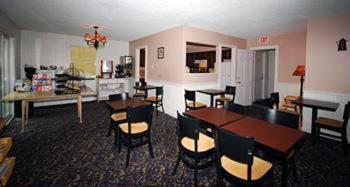 Brookfield Newbury Inn מראה חיצוני תמונה